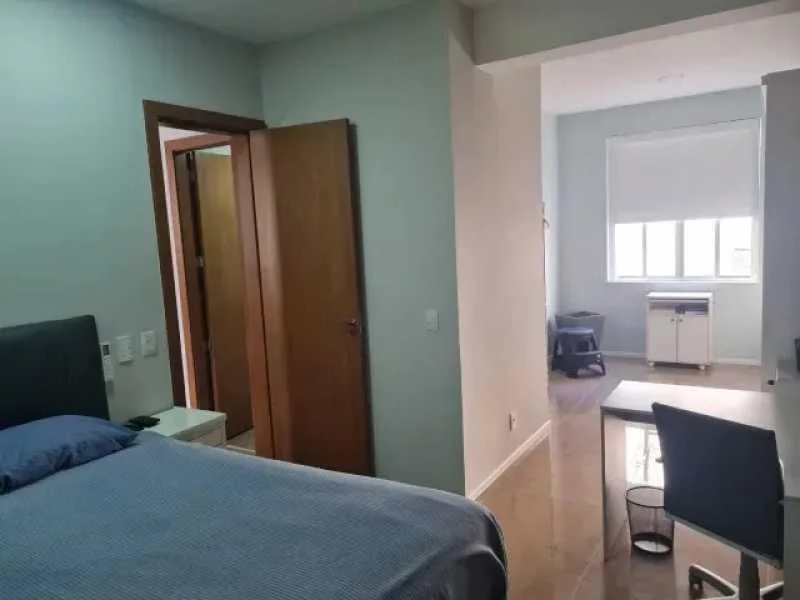 Imagem Apartamento com 2 Quartos à Venda, 100 m²em Copacabana - Rio de Janeiro