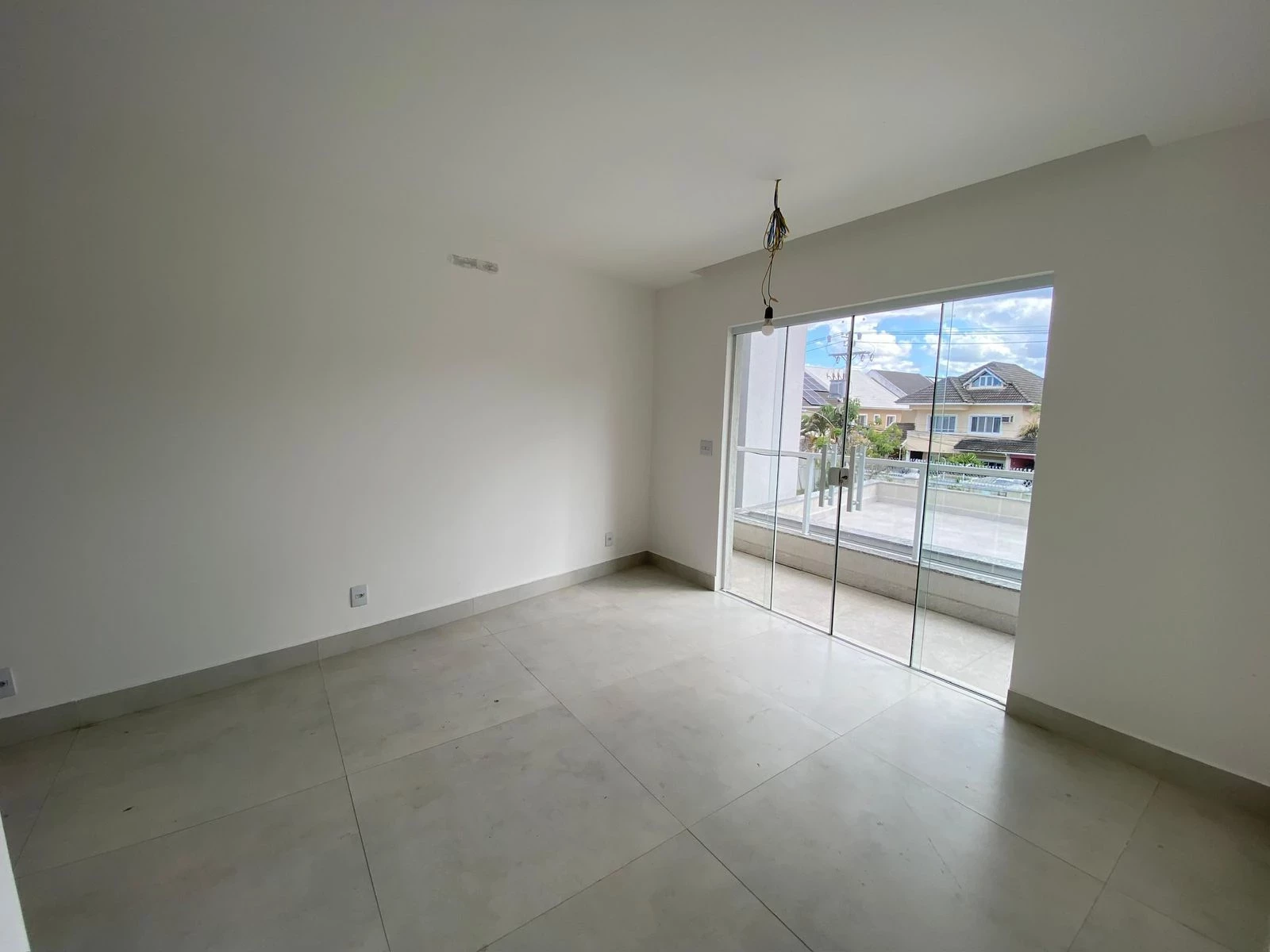 Foto do imóvel: Casa de Condomínio com 4 Quartos à Venda ou Locação, 20 m² em Vargem Pequena - Rio de Janeiro