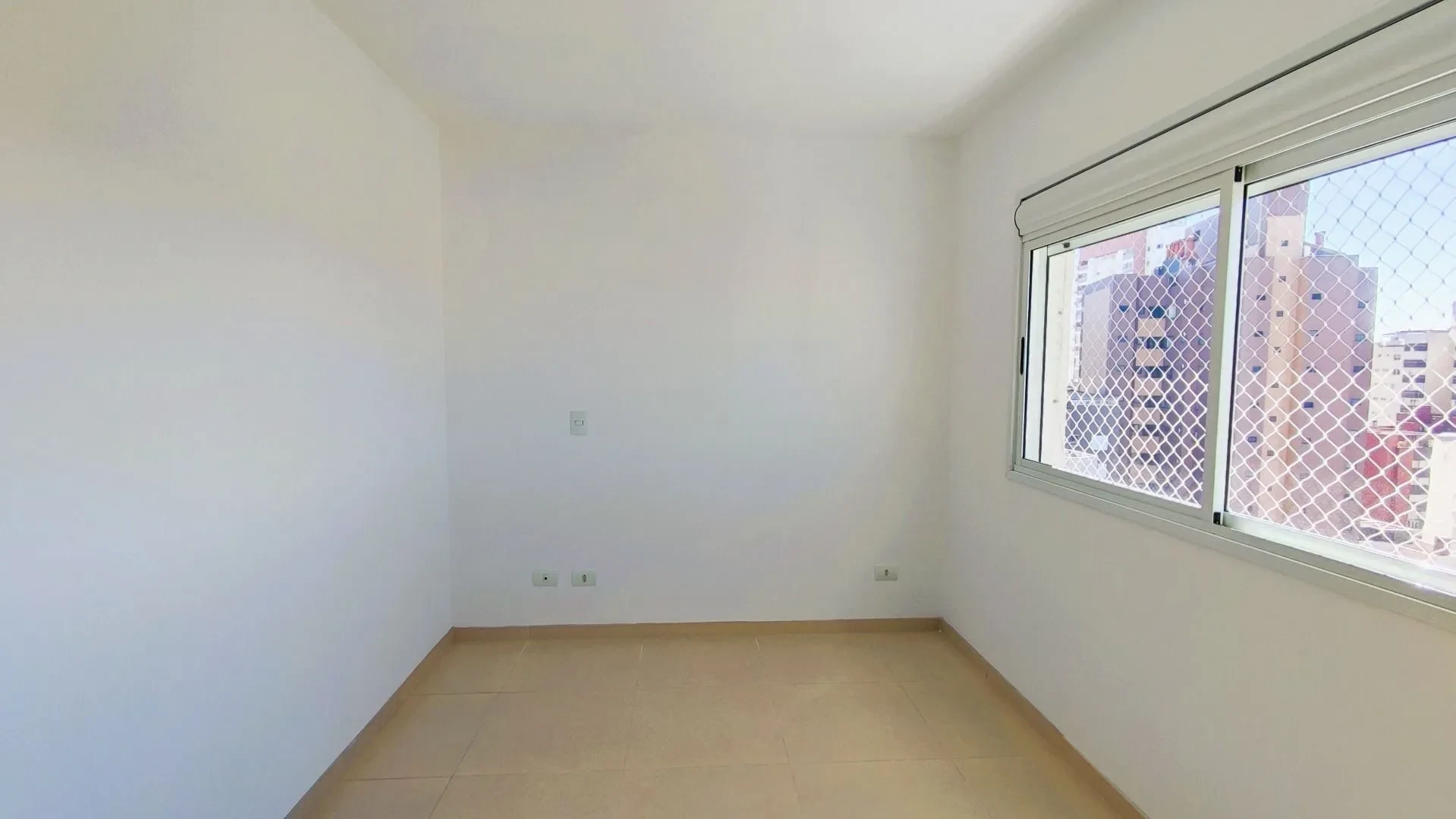 Imagem Apartamento com 2 Quartos à Venda, 77 m² em Água Verde - Curitiba