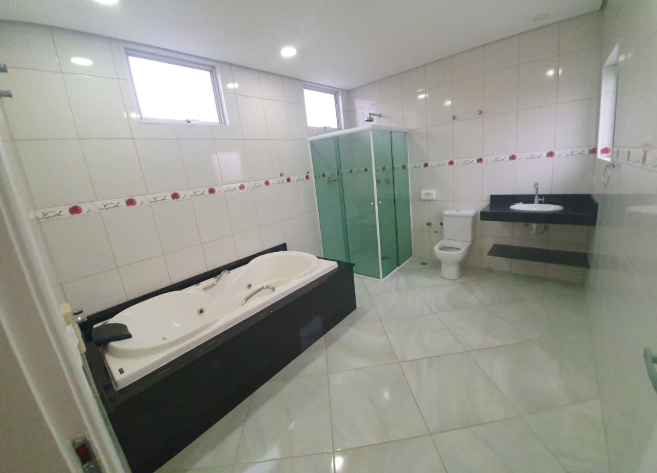 Imagem Casa com 3 Quartos à Venda, 213 m²em Vila Lavínia - Mogi das Cruzes
