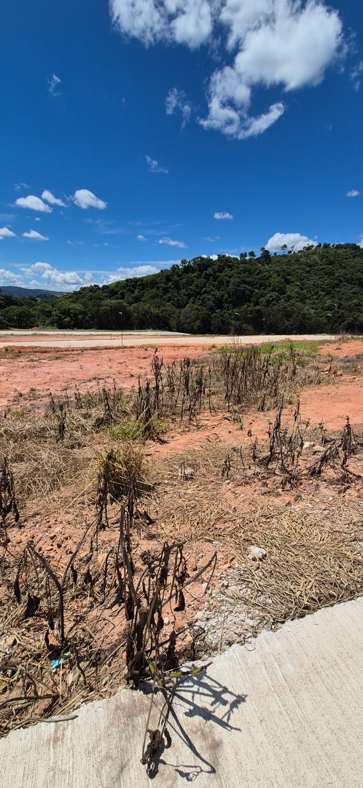 Foto do imóvel: Terreno em Condomínio à Venda, 360 m² em San Fernando Valley - Atibaia