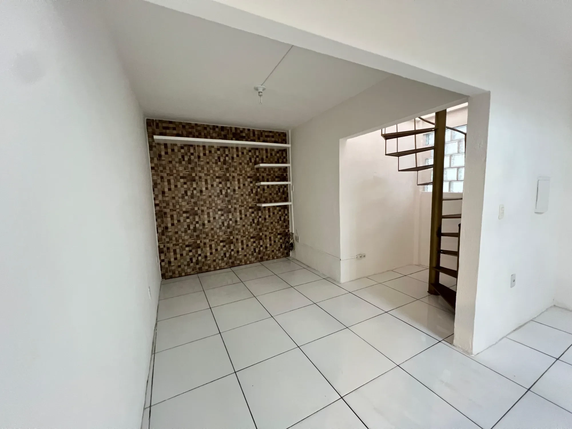 Imagem Casa com 4 Quartos à Venda, 230 m² em CIA II - Simões Filho