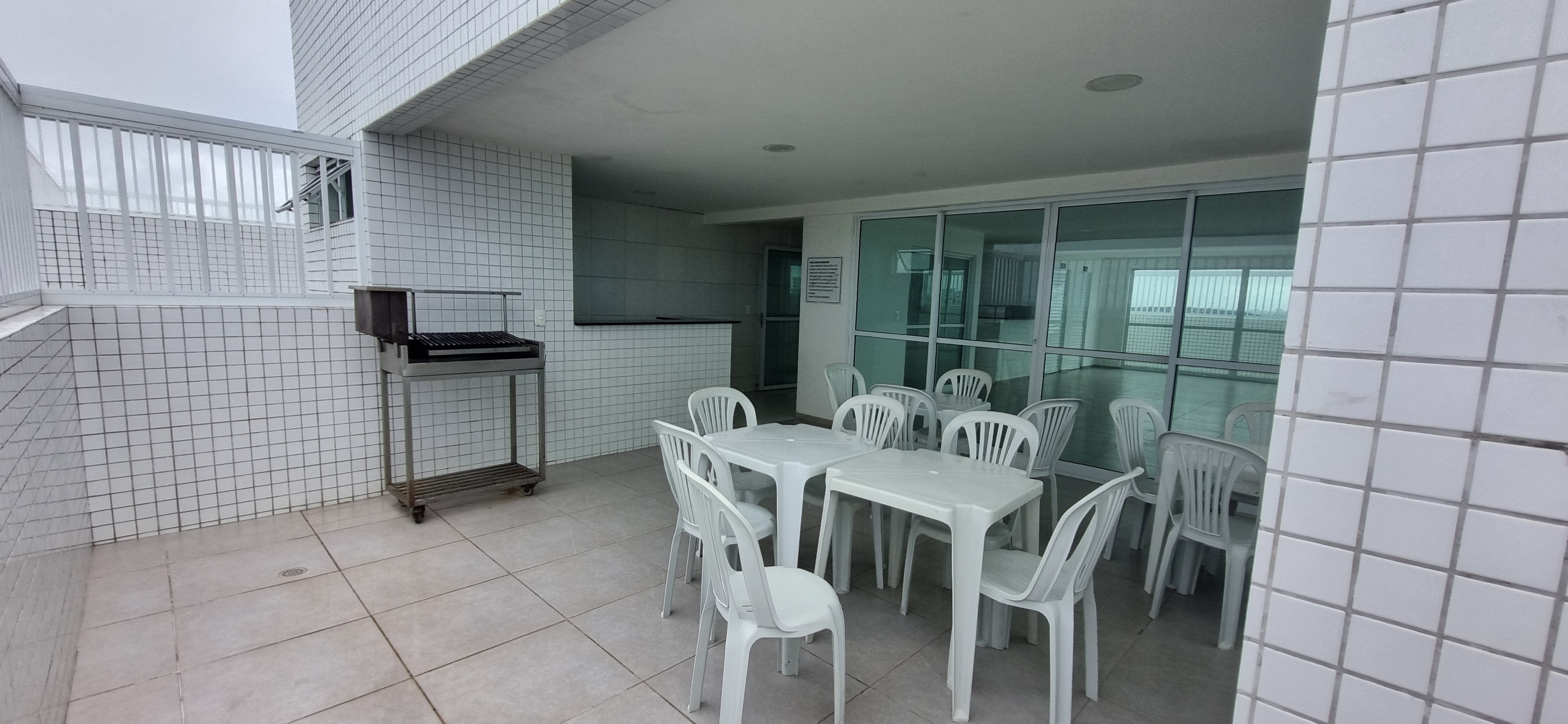 Imagem Apartamento com 2 Quartos para Alugar, 65 m²em Candeias - Jaboatão dos Guararapes