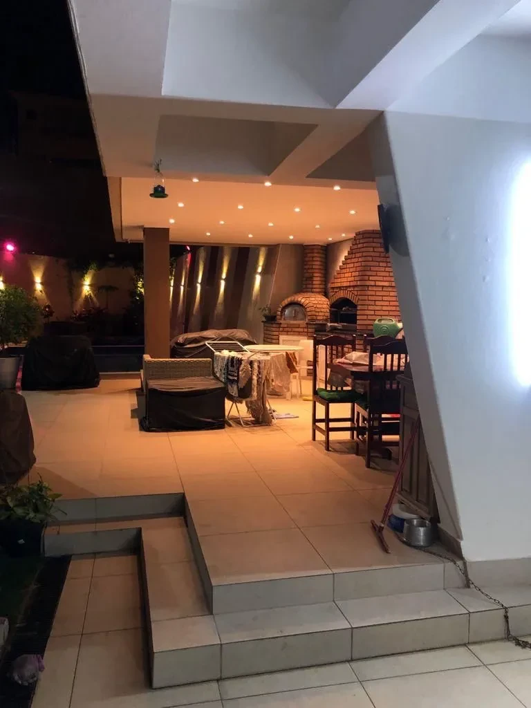 Imagem Sobrado com 5 Quartos à Venda, 412 m² em Vila Augusta - Guarulhos