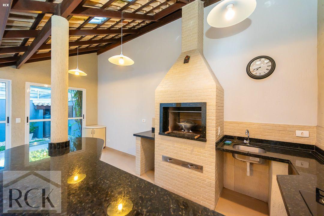 Imagem Sobrado com 3 Quartos à Venda, 162 m²em Uberaba - Curitiba