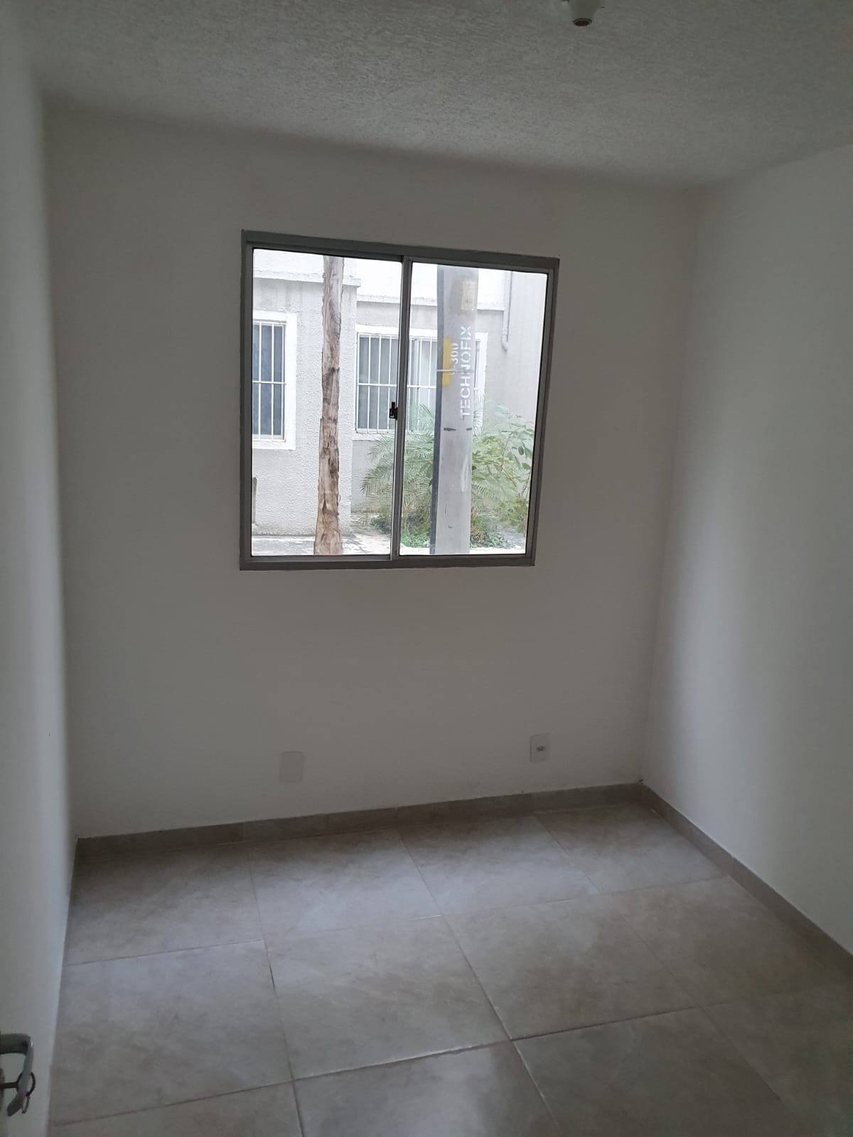 Imagem Apartamento com 2 Quartos para Alugar, 45 m²em Tomás Coelho - Rio de Janeiro