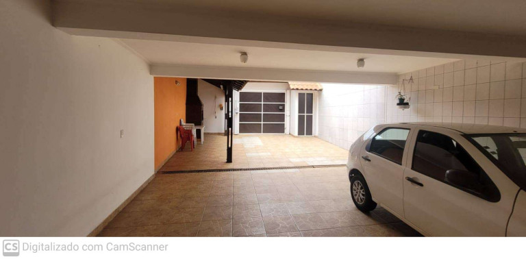 Casa com 4 Quartos à Venda, 200 m² em Jardim Ângela Maria - Carapicuíba