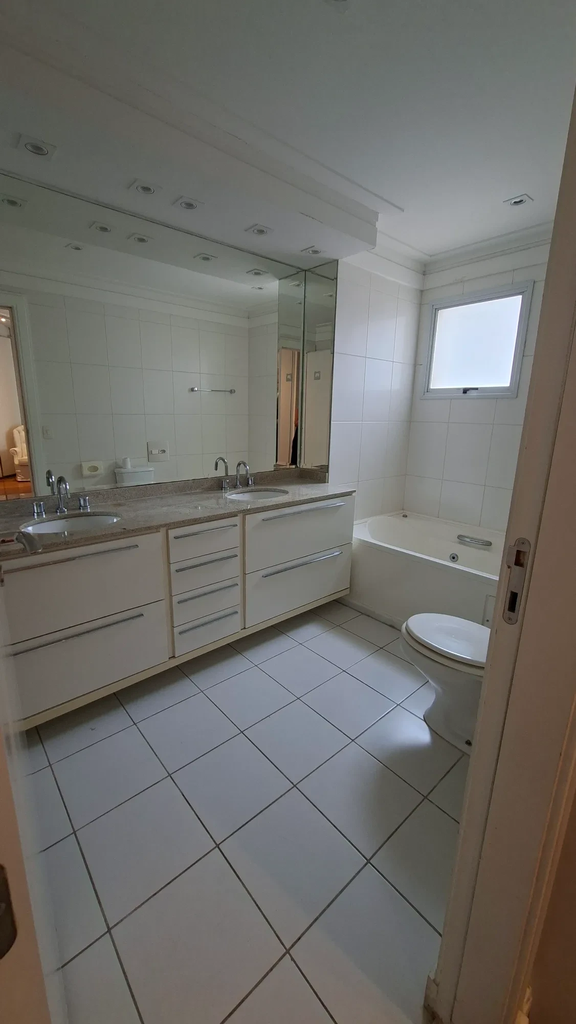 Imagem Apartamento com 3 Quartos para Alugar, 232 metros em Parque Campolim - Sorocaba