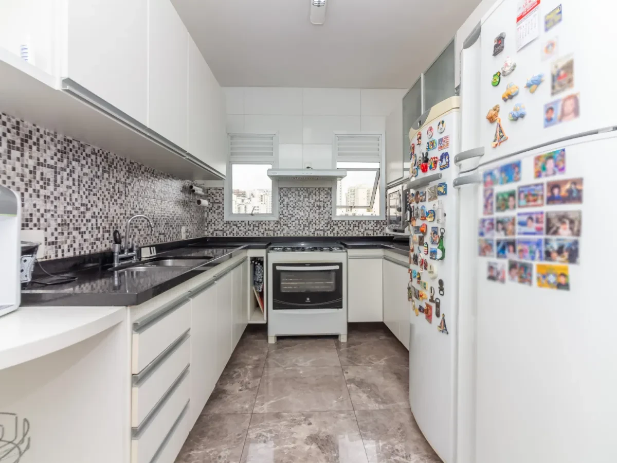 Imagem Apartamento com 4 Quartos à Venda, 244 m² em Vila Suzana - São Paulo