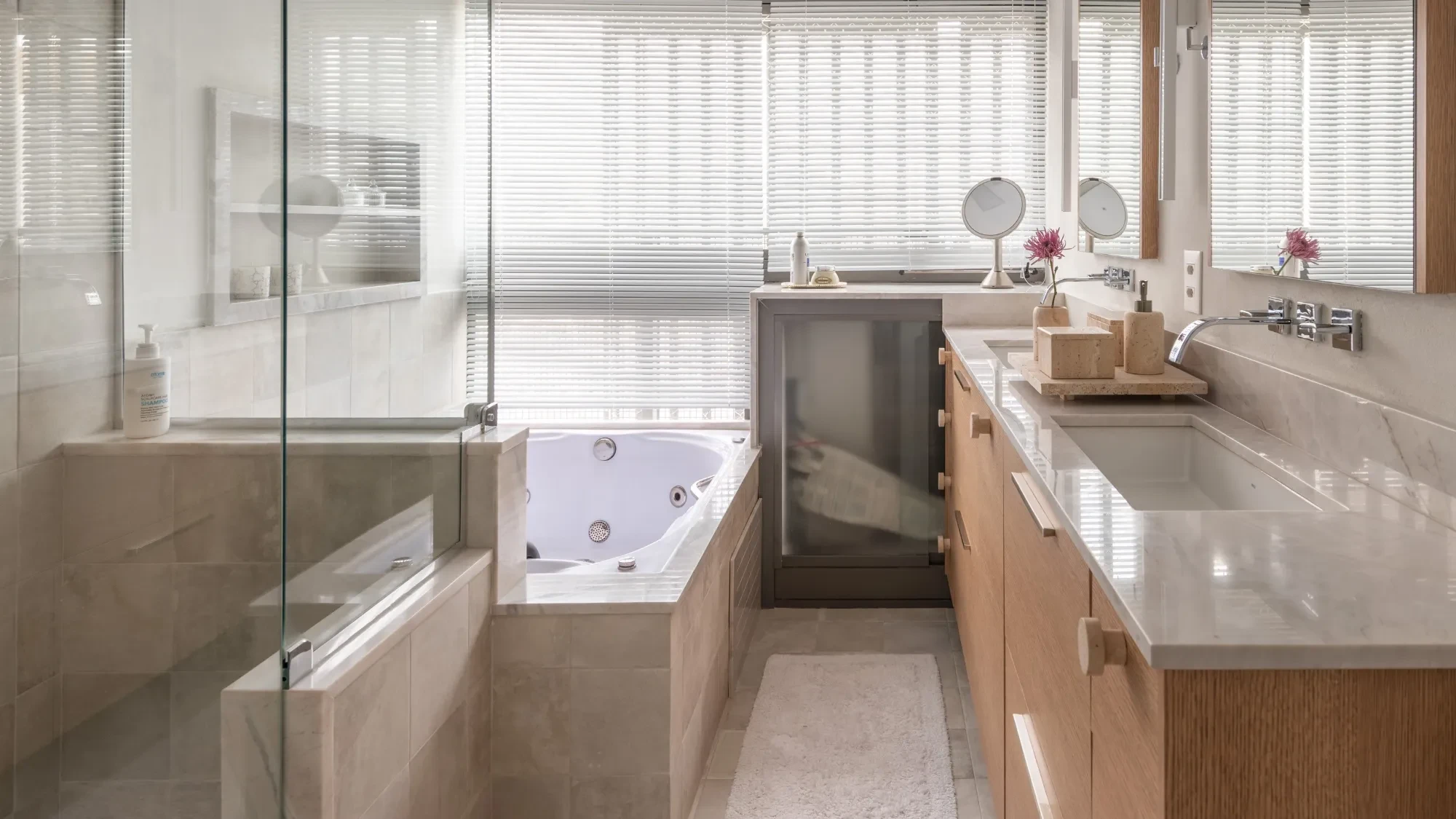 Imagem Apartamento com 2 Quartos à Venda, 160 m² em Vila Olímpia - São Paulo