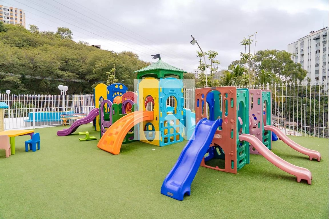 Imagem Apartamento com 2 Quartos à Venda, 55 m² em Engenhoca - Niterói