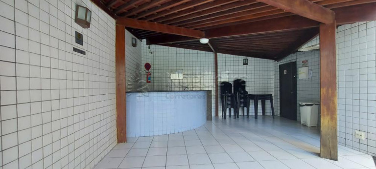 Imagem Apartamento com 2 Quartos à Venda, 45 m² em Espinheiro - Recife