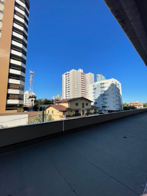 Imagem Apartamento com 2 Quartos à Venda, 74 m²em Michel - Criciúma