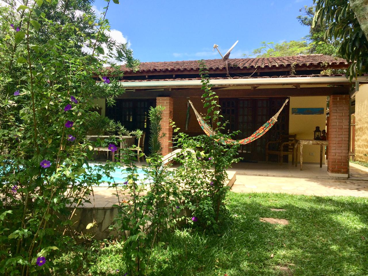 Casa de Condomínio com 4 Quartos à Venda, 300 m²em Praia das Palmeiras - Caraguatatuba