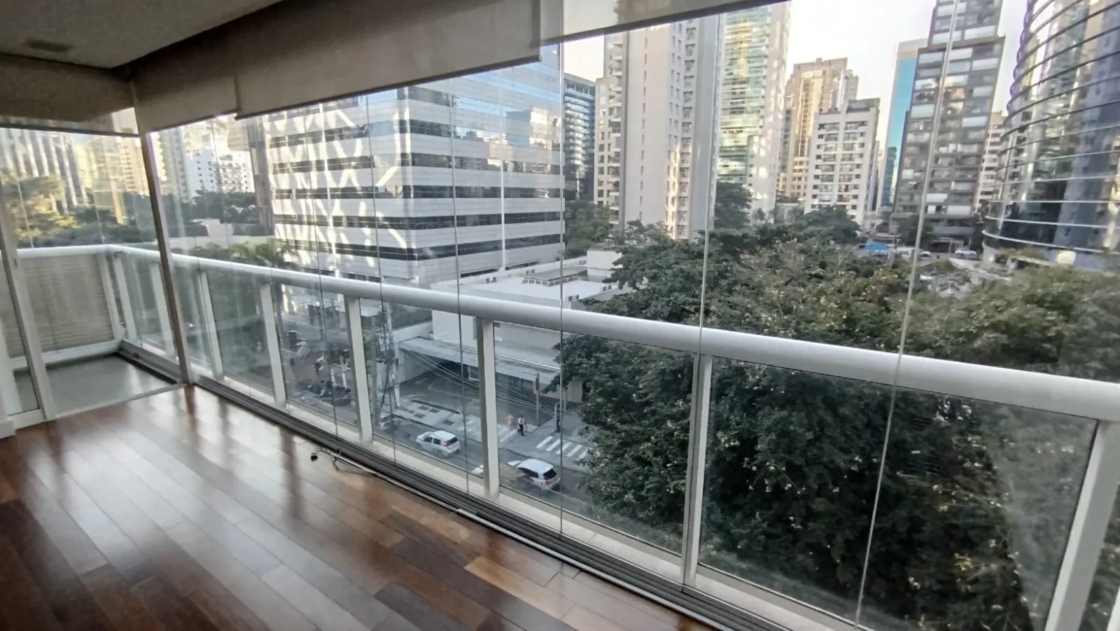 Imagem Apartamento com 1 Quarto à Venda ou Locação, 93 m² em Itaim Bibi - São Paulo