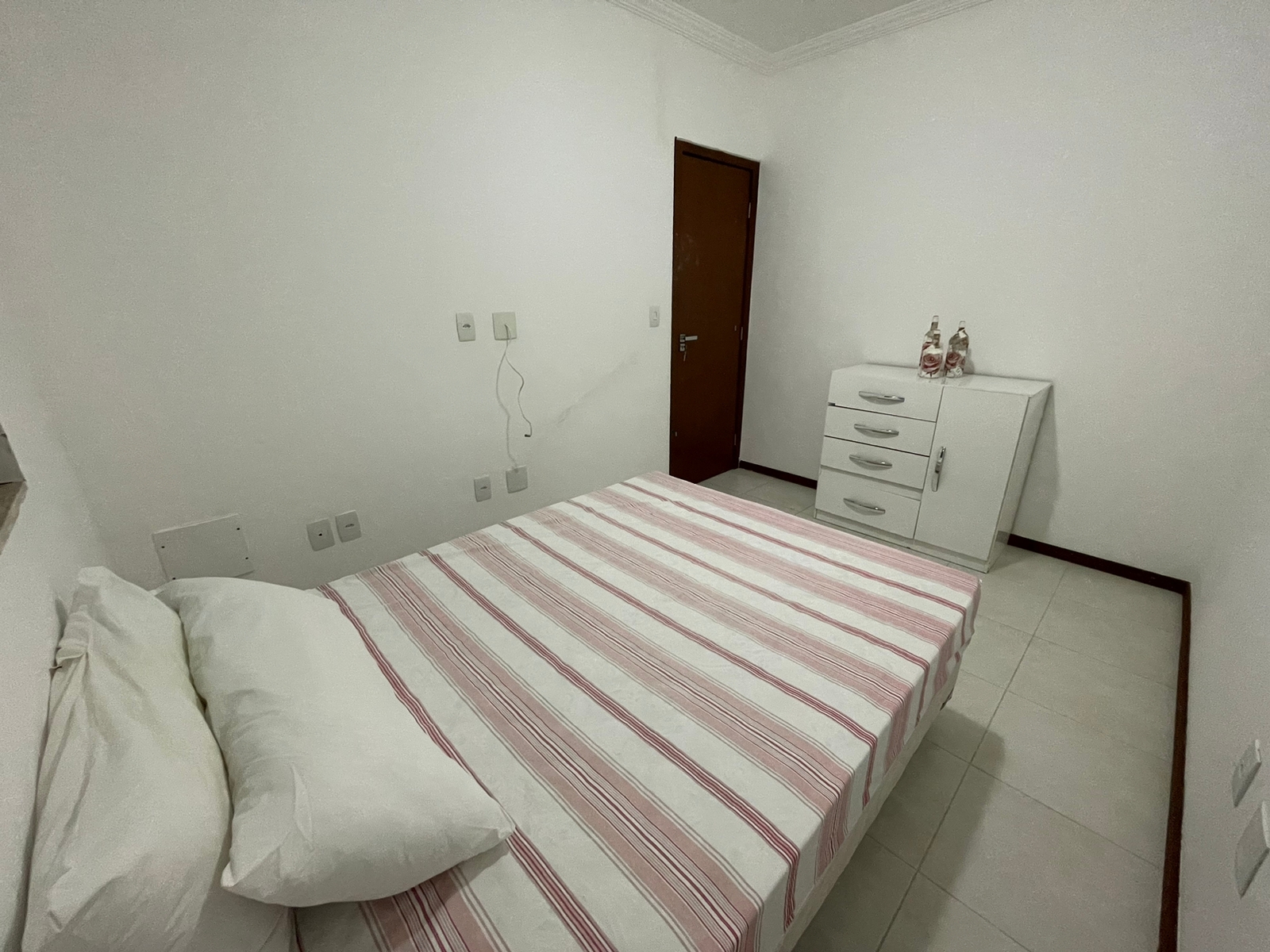Imagem Casa com 4 Quartos para Alugar, 140 m² em Ipitanga - Lauro de Freitas