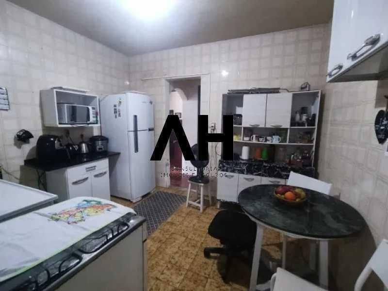 Imagem Casa com 4 Quartos à Venda, 120 m²em Badu - Niterói