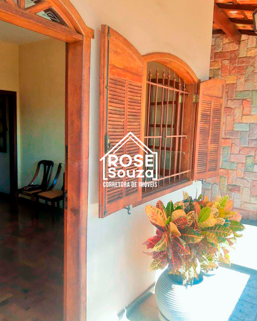 Imagem Casa com 3 Quartos à Venda, 145 m²em Alto dos Pinheiros - Belo Horizonte