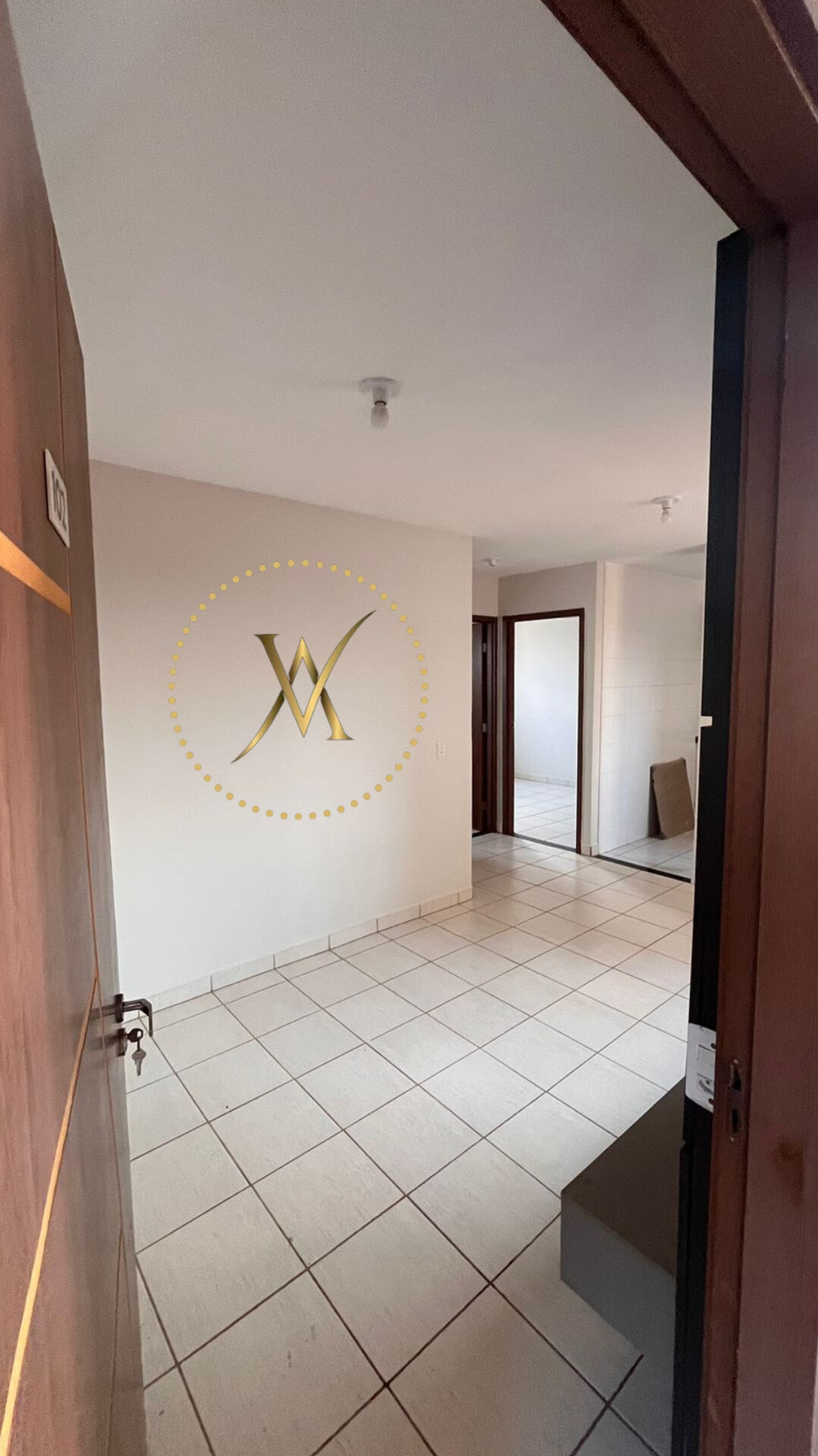 Imagem Apartamento com 2 Quartos à Venda, 44 m²em Loteamento Portal do Vale II - Uberlândia