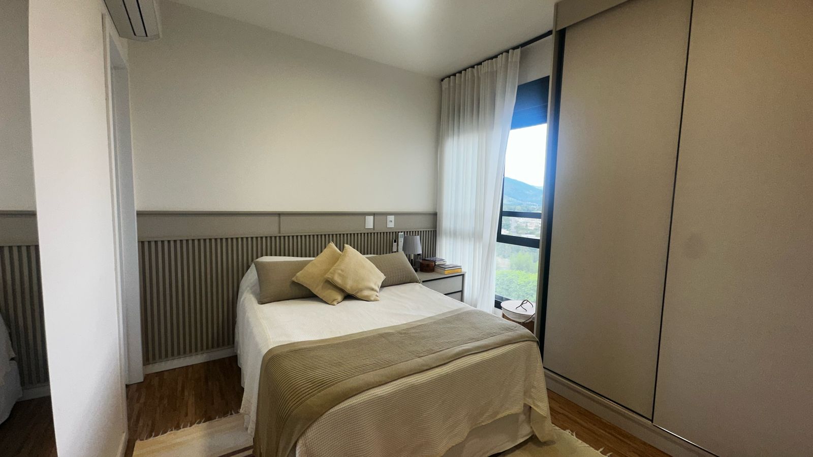 Imagem Casa de Condomínio com 4 Quartos à Venda, 182 m² em Itapetinga - Atibaia