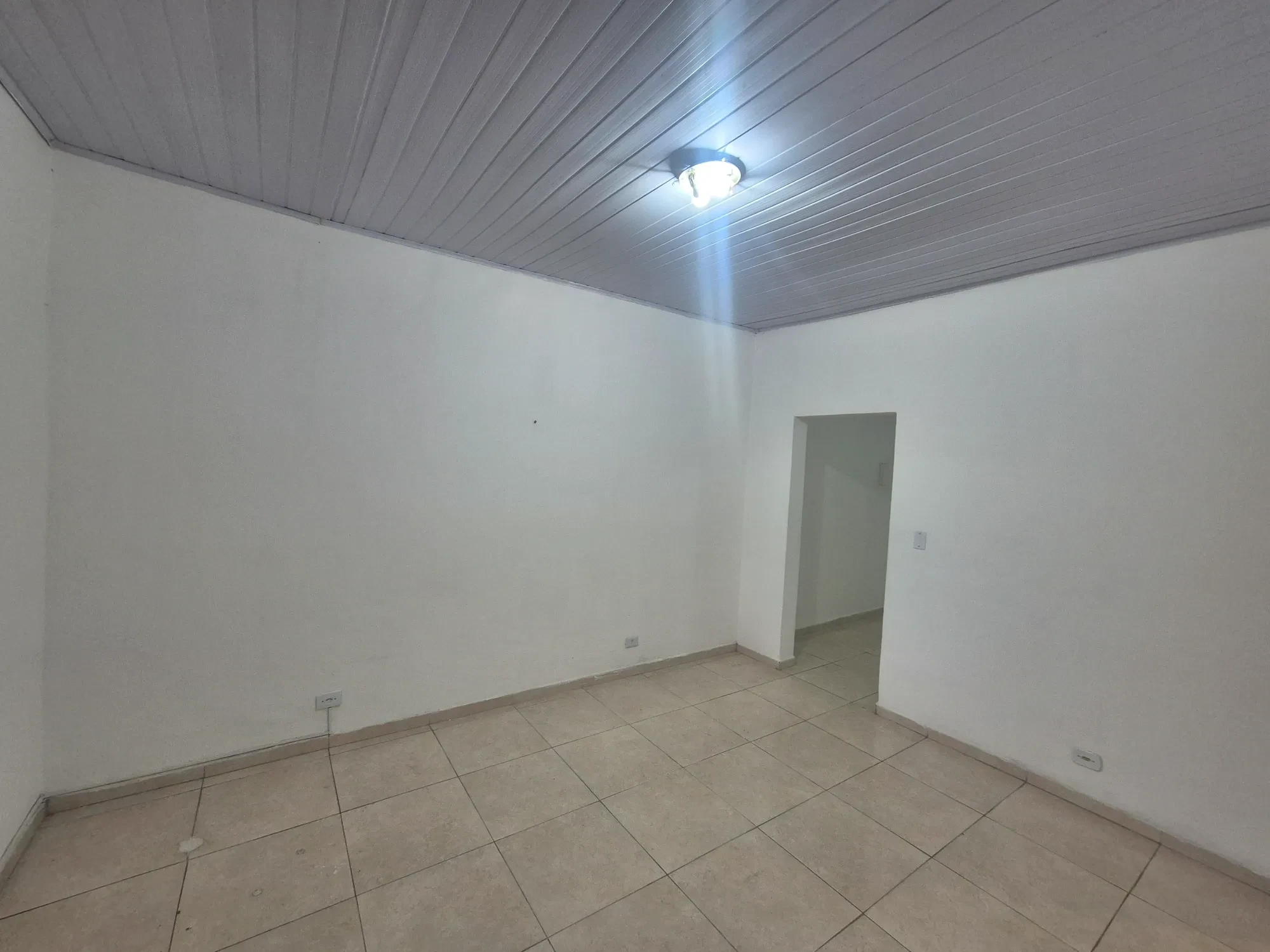 Imagem Casa com 2 Quartos para Alugar, 100 m² em Parque Pinheiros - Taboão da Serra