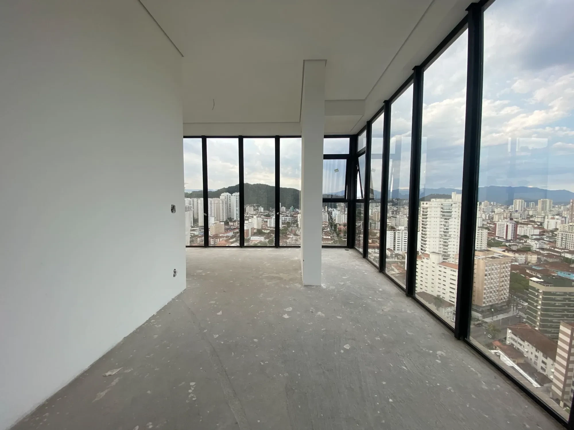 Imagem Cobertura com 4 Quartos à Venda, 320 m² em José Menino - Santos