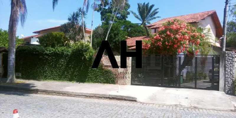 Casa com 5 Quartos para Alugar, 400 m²em Itaipu - Niterói