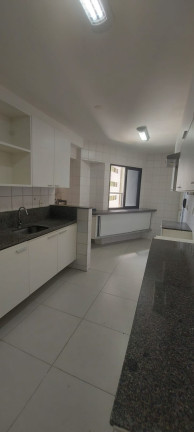 Imagem Apartamento com 4 Quartos para Alugar, 150 m² em Boa Viagem - Recife