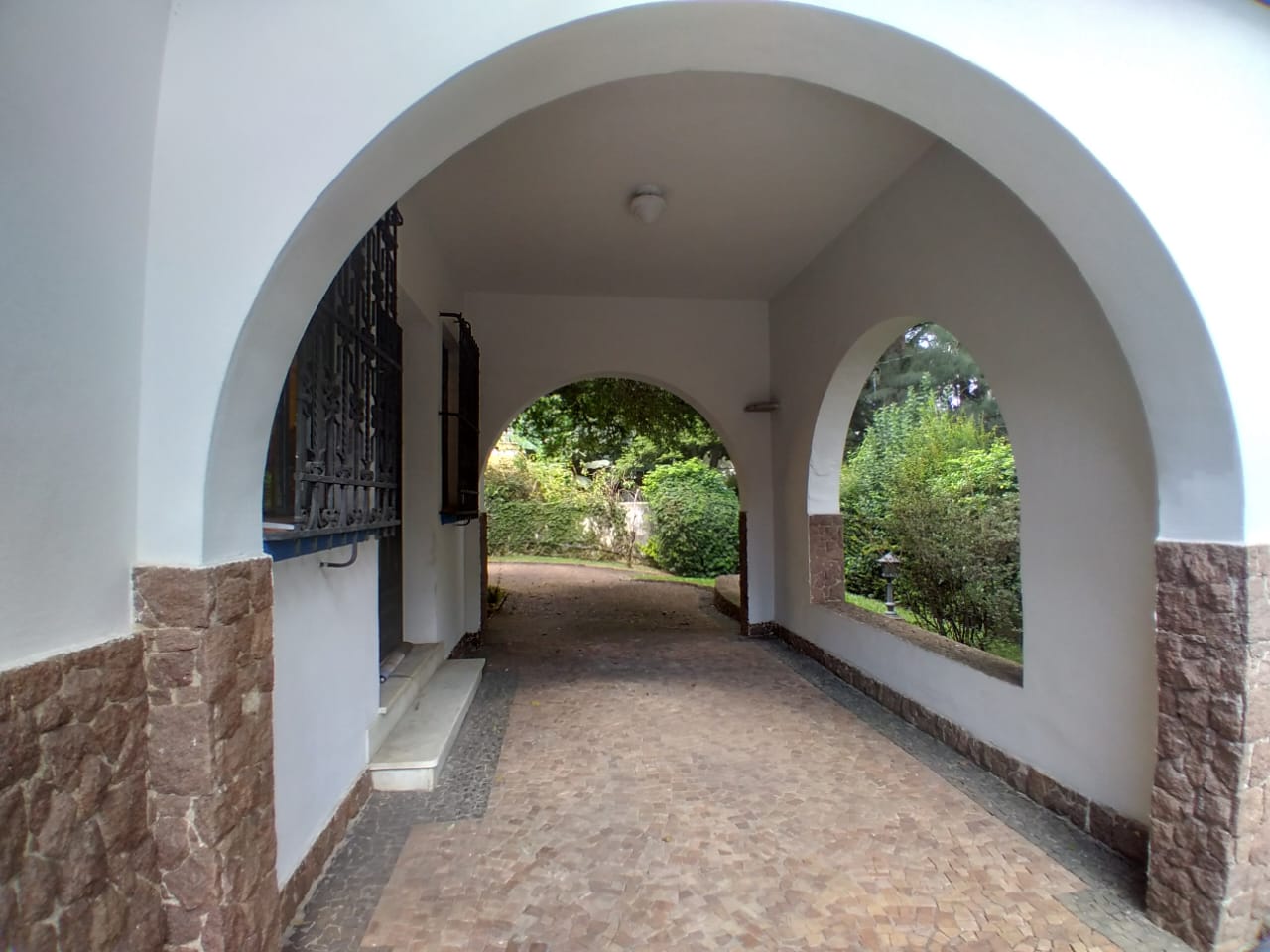 Imagem Sobrado com 4 Quartos à Venda, 400 m²em Vila Madalena - São Paulo