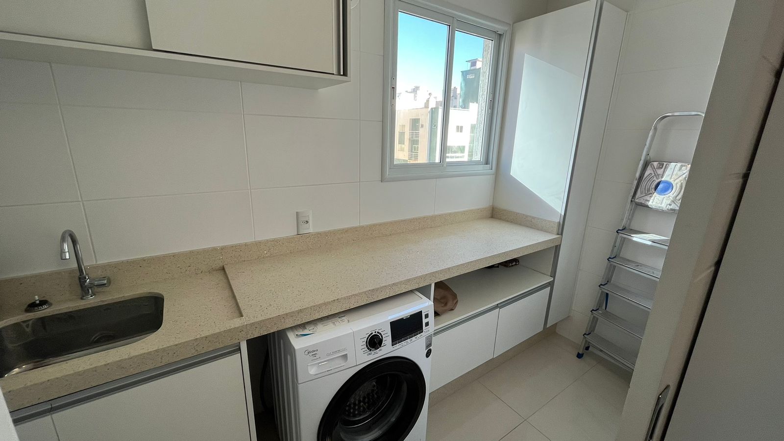 Imagem Apartamento com 4 Quartos à Venda, 163 m²em Meia Praia - Itapema
