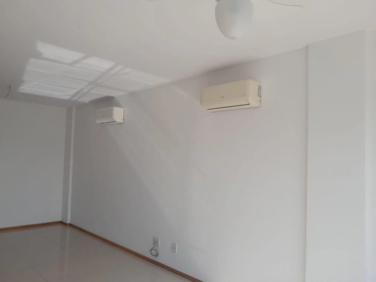 Imagem Cobertura com 3 Quartos à Venda, 210 m²em Camboinhas - Niterói