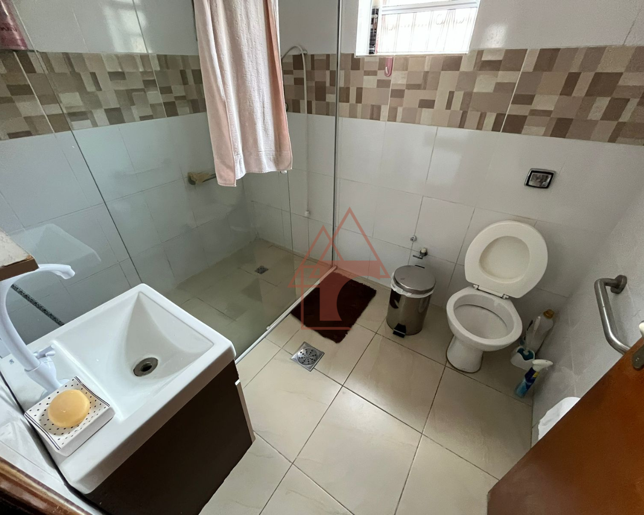 Imagem Casa com 3 Quartos à Venda, 180 m² em Vila Ponte Nova - Cubatão