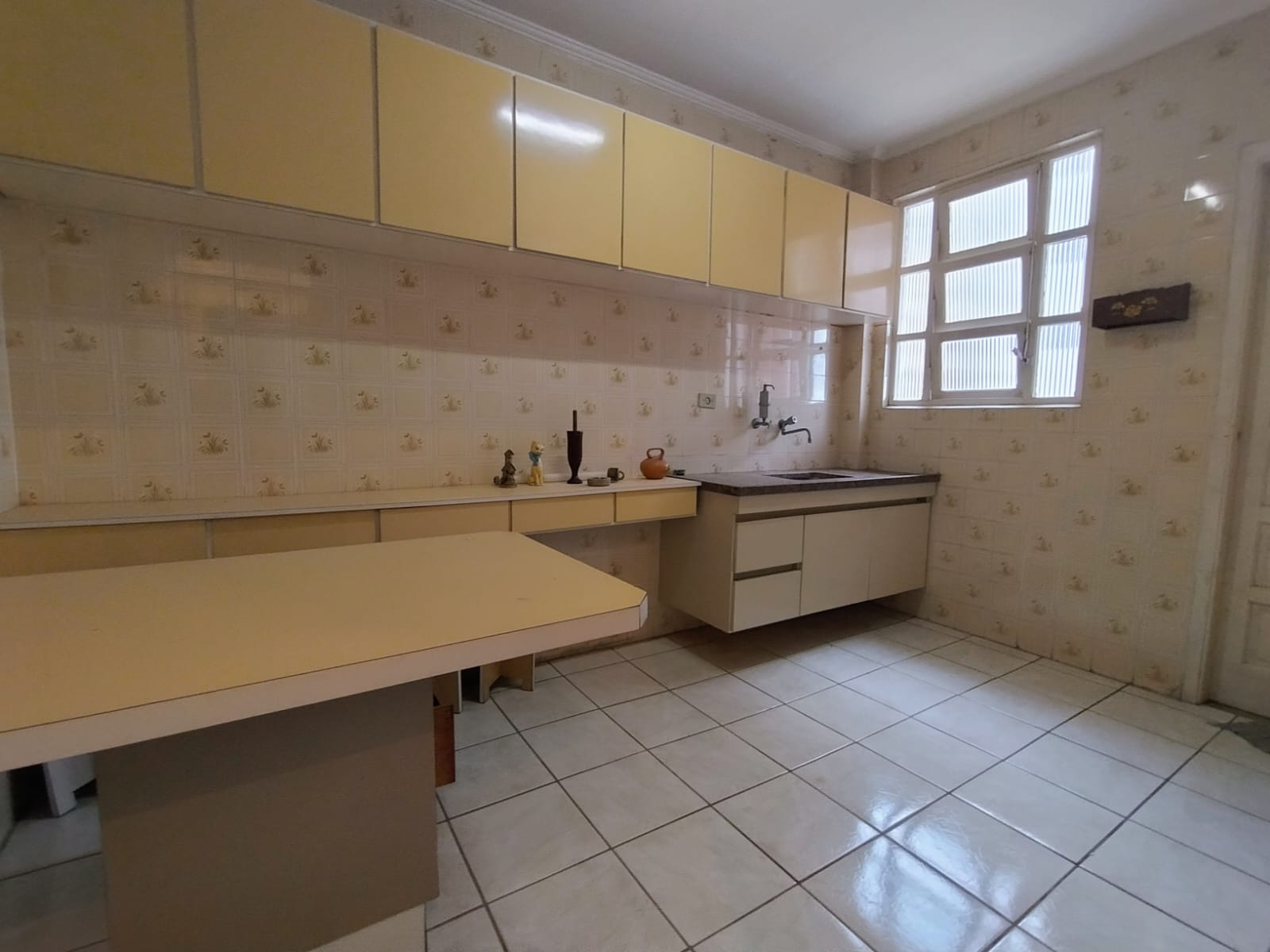 Imagem Kitnet com 1 Quarto à Venda, 38 m² em Tupi - Praia Grande
