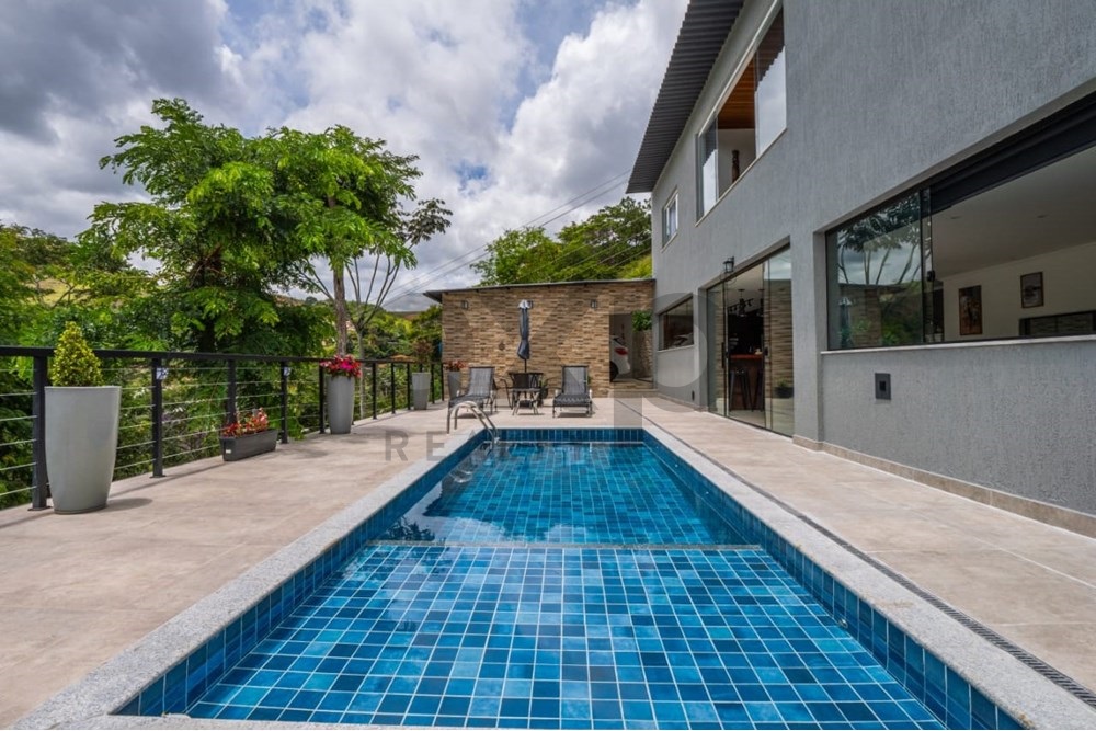 Foto do imóvel: Casa de Condomínio com 5 Quartos à Venda, 608 m² em Itaipava - Petrópolis