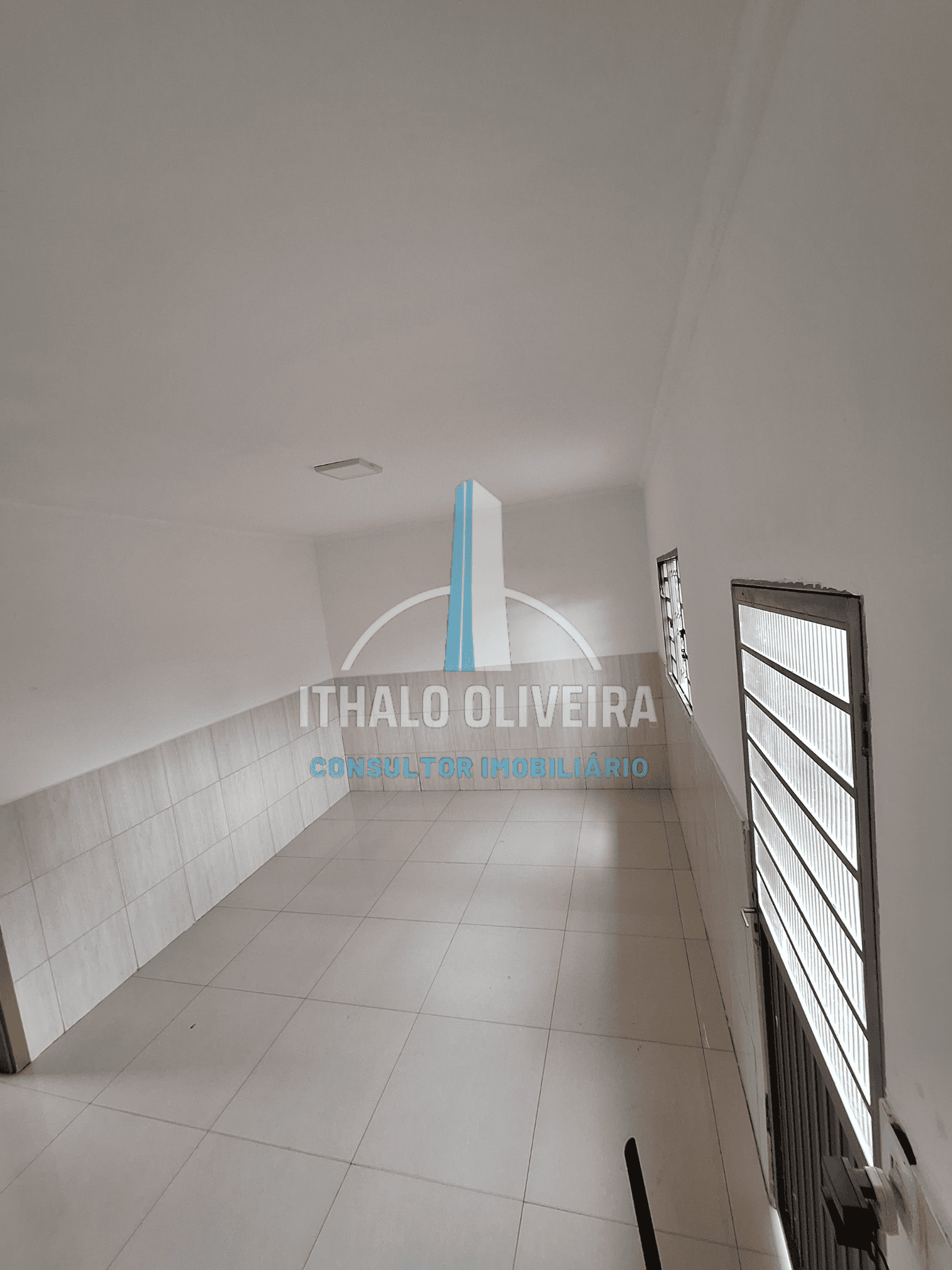 Imagem Casa com 3 Quartos à Venda, 360 m²em Santo Hilário - Goiânia