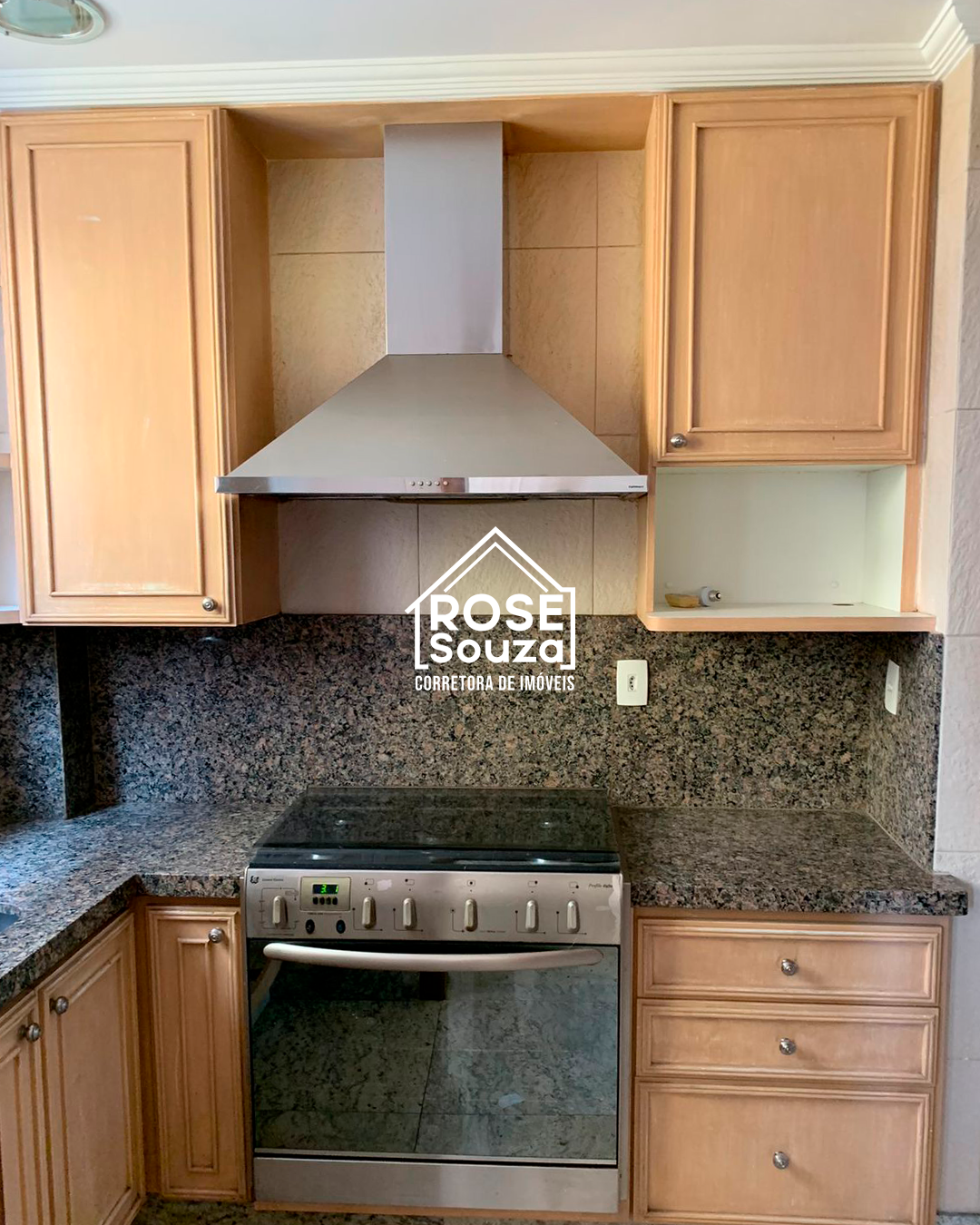 Imagem Apartamento com 3 Quartos à Venda, 136 m²em Santo Antônio - Belo Horizonte