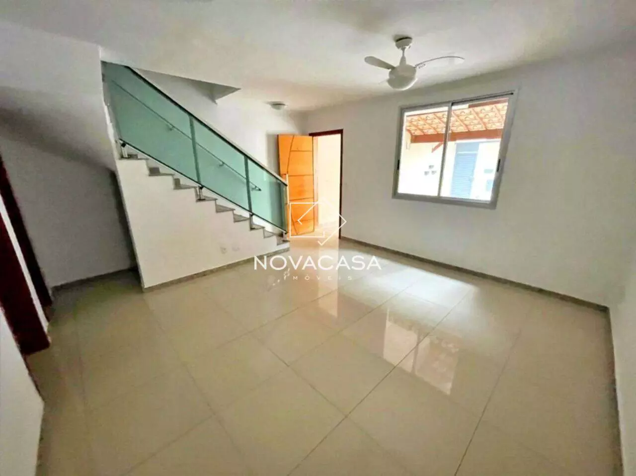 Imagem Casa com 3 Quartos à Venda, 85 m² em Heliópolis - Belo Horizonte