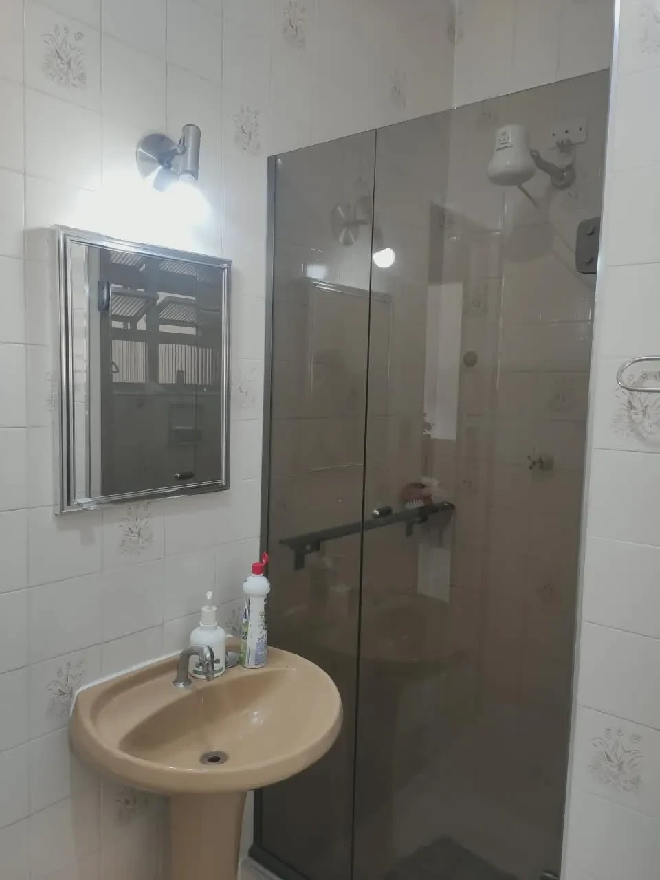Imagem Apartamento com 2 Quartos à Venda, 60 m² em Encruzilhada - Santos