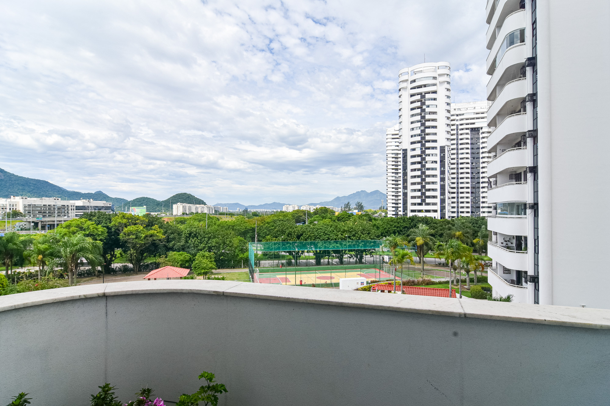 Apartamento com 2 Quartos à Venda, 75 m² em Recreio dos Bandeirantes - Rio de Janeiro