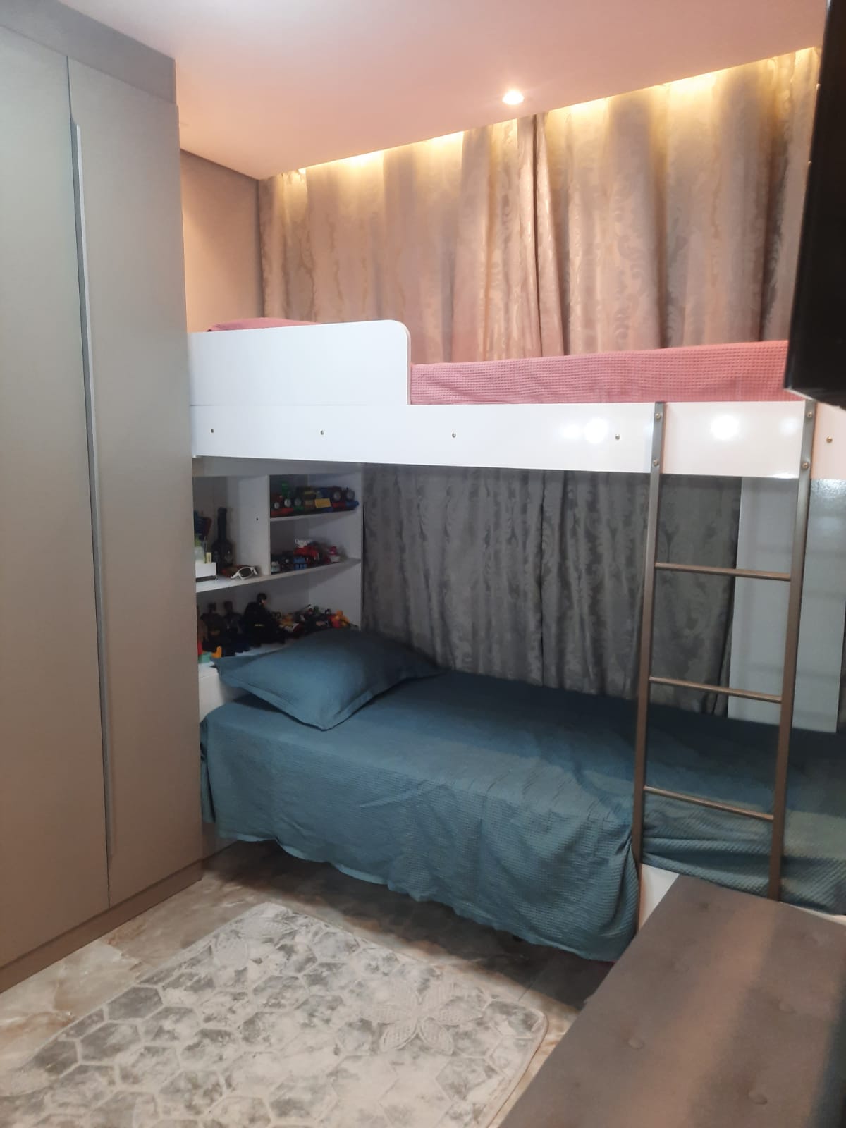 Imagem Apartamento com 2 Quartos à Venda ou Temporada, 49 m²em Vila Sílvia - São Paulo