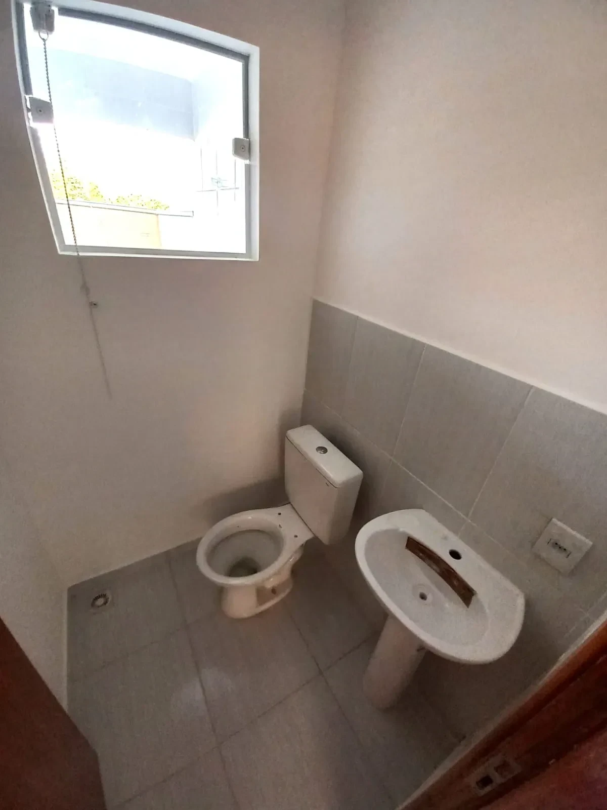 Imagem Casa de Vila com 2 Quartos à Venda, 59 metros em Vila São Paulo - Mogi das Cruzes