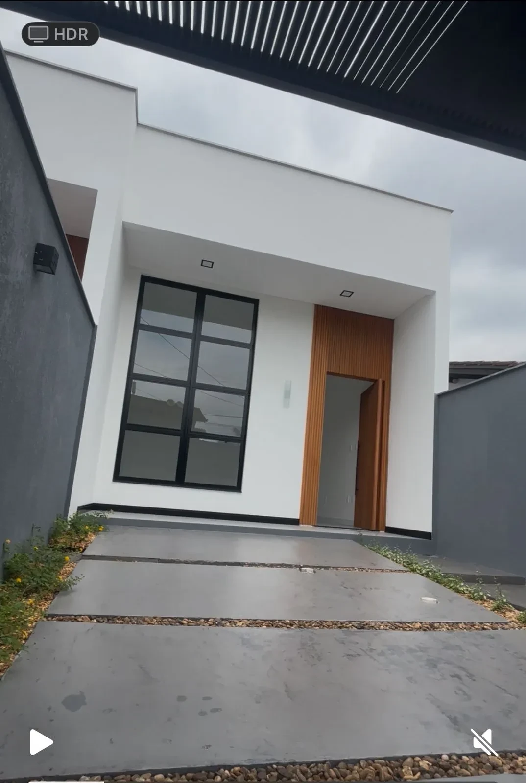 Imagem Casa com 2 Quartos à Venda, 73 m² em Iririú - Joinville