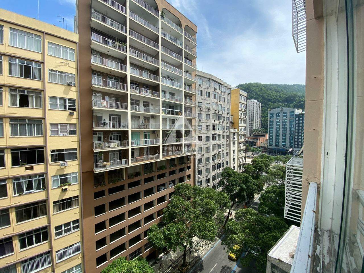 Apartamento com 3 Quartos à Venda, 160 m²em Copacabana - Rio de Janeiro