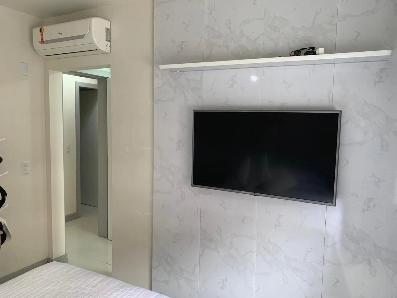 Imagem Apartamento com 3 Quartos à Venda, 77 m² em Cachoeira do Bom Jesus - Florianópolis