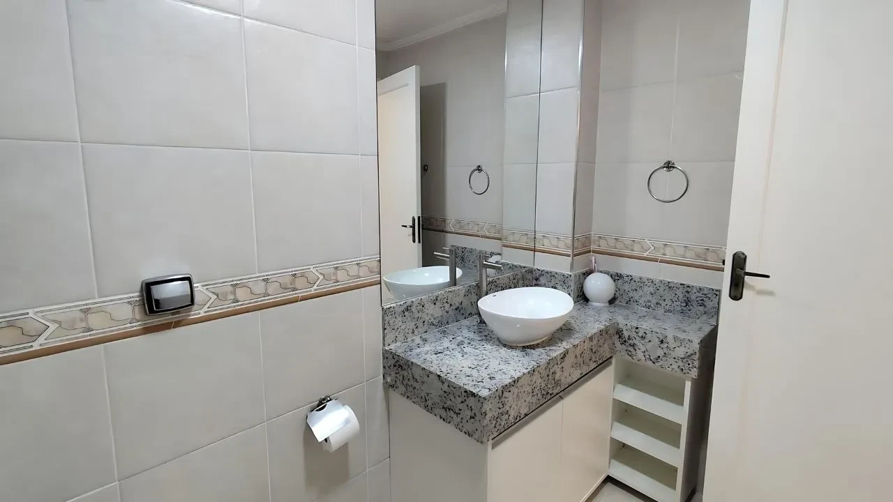 Imagem Apartamento com 1 Quarto para Alugar, 60 m² em Gonzaga - Santos