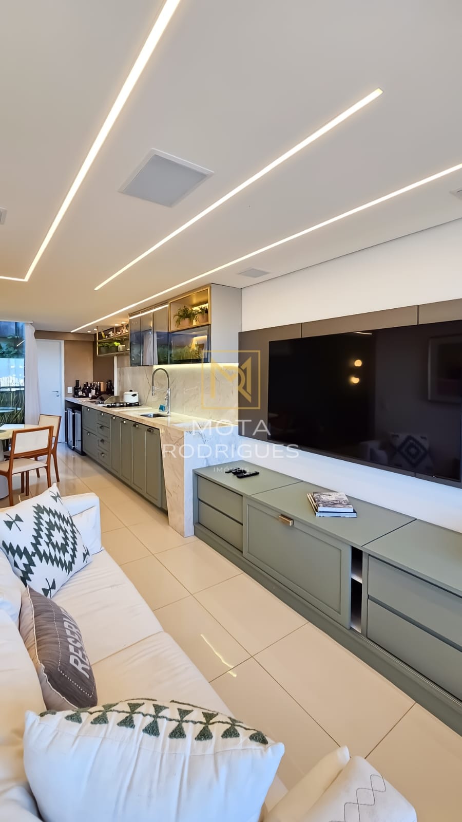 Foto do imóvel: Apartamento com 3 Quartos à Venda, 220 m² em Dionisio Torres - Fortaleza