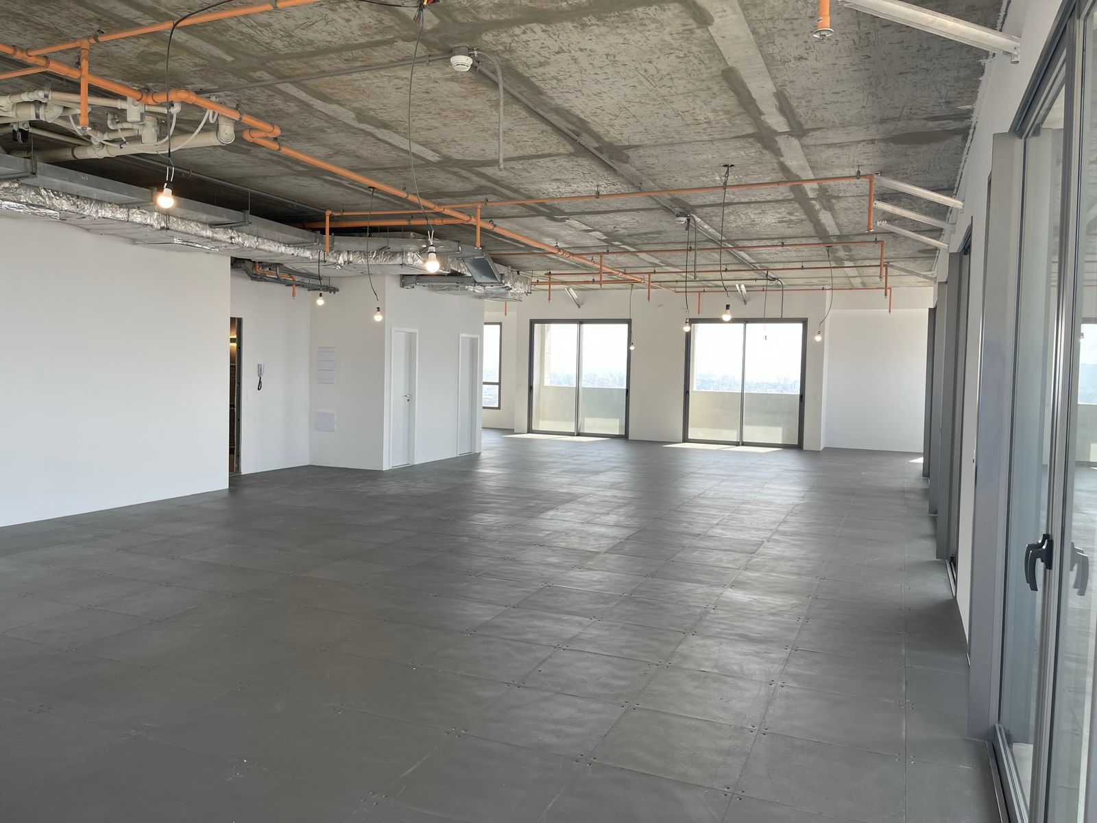Imagem Sala Comercial para Alugar, 250 m²em Vila Azevedo - São Paulo