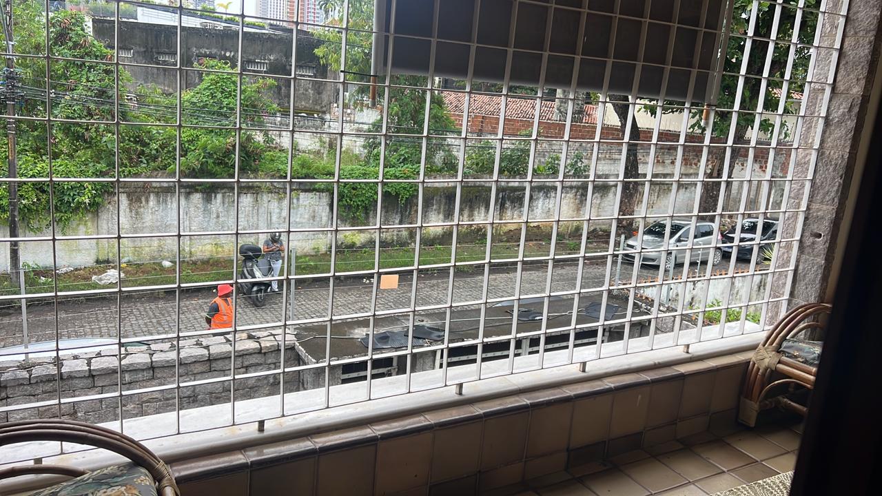 Foto do imóvel: Casa com 4 Quartos à Venda ou Locação, 400 m² em Ilha do Leite - Recife