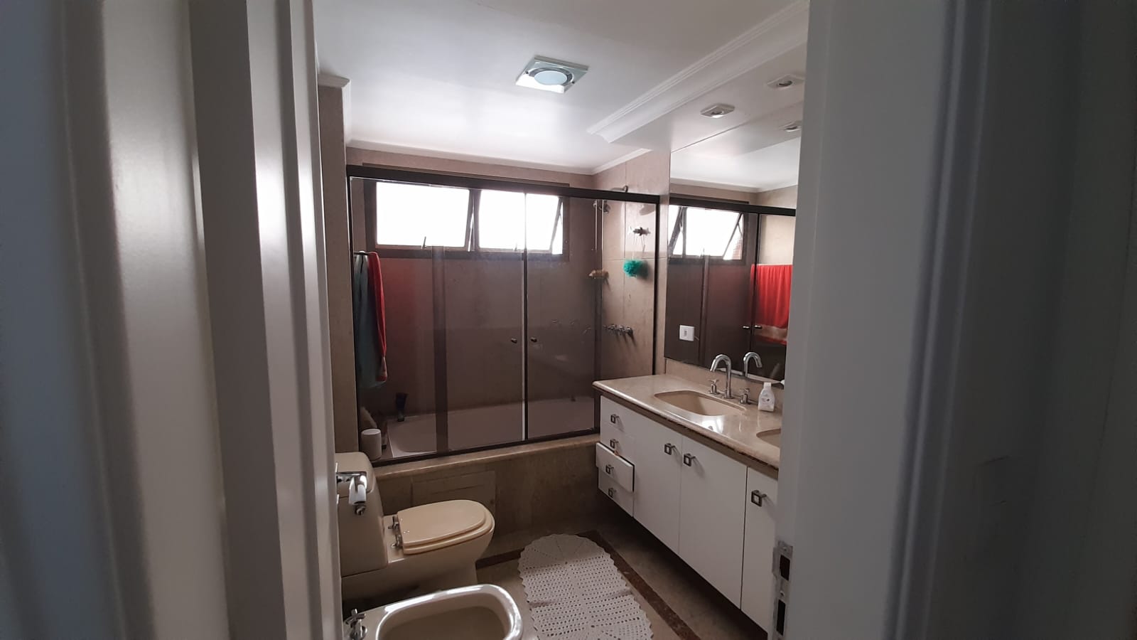 Imagem Apartamento com 3 Quartos à Venda, 208 m²em Cambuí - Campinas