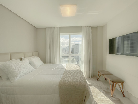 Imagem Cobertura com 3 Quartos à Venda, 273 m² em Centro - Balneário Camboriú